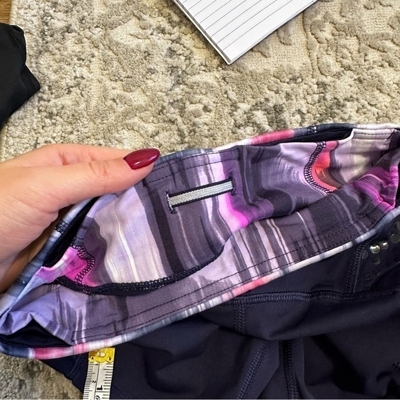 Lululemon Run Dart and Dash Shorts Deep Indigo Colorful Waistband Size 2 Women’s - Picture 6 of 10